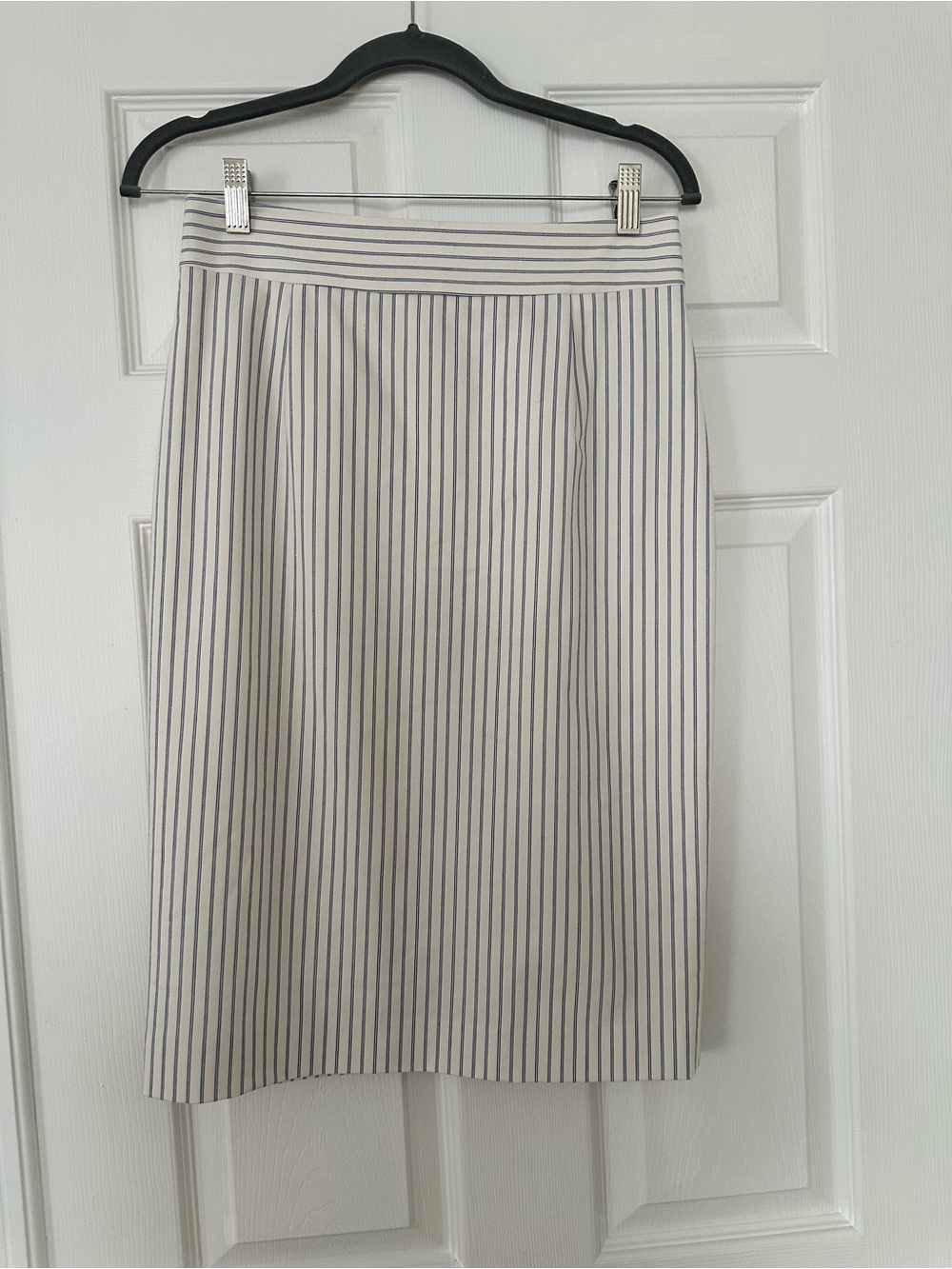 Banana Republic White Pencil Skirt with Navy Pinstripes